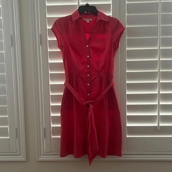 Banana Republic Buttons Down Shirt Stretch Side Pockets Belted Dress Size 4 - Picture 2 of 10